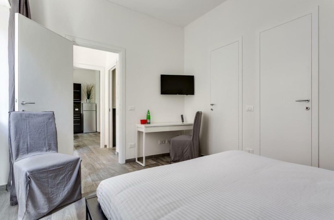 Porta Latina Suite - Private Apartment Rome'S Center Exterior photo